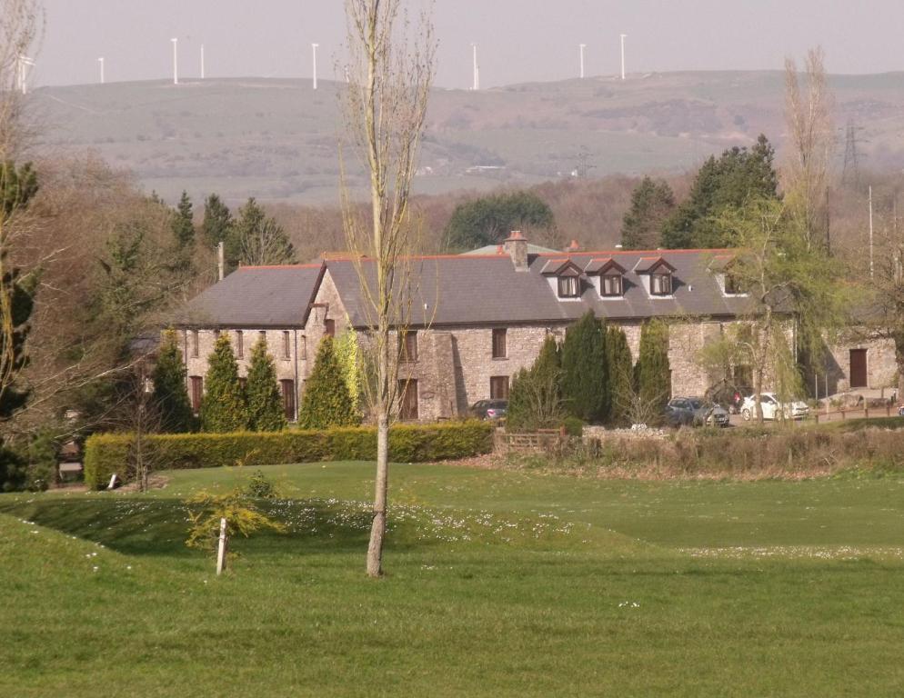 St Mary'S Hotel Golf & Country Club Pencoed Exterior photo