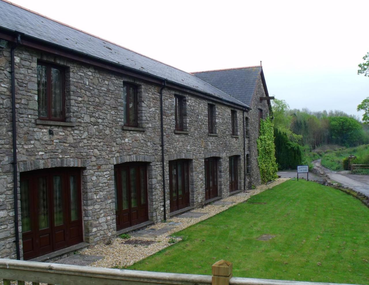 St Mary'S Hotel Golf & Country Club Pencoed Exterior photo